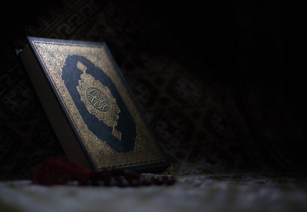 تناقضات قرآن و غیر الهی بودن آن
